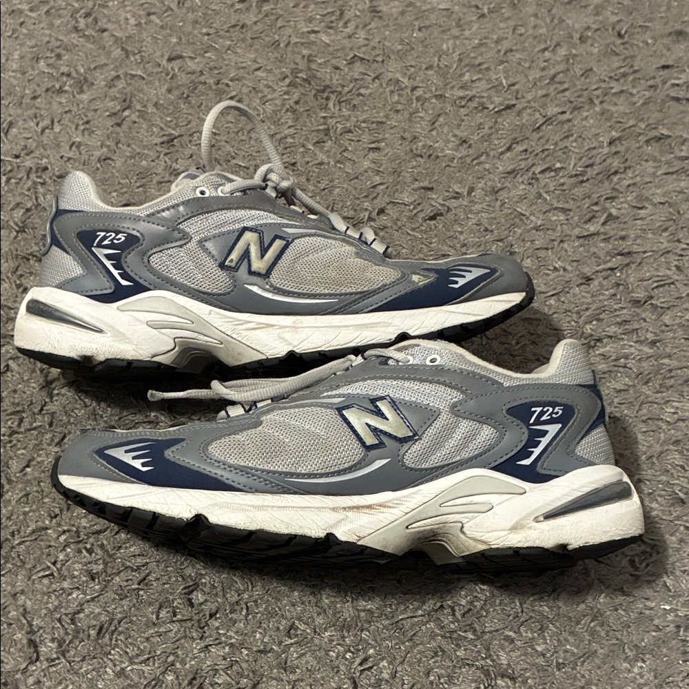 New balance 725